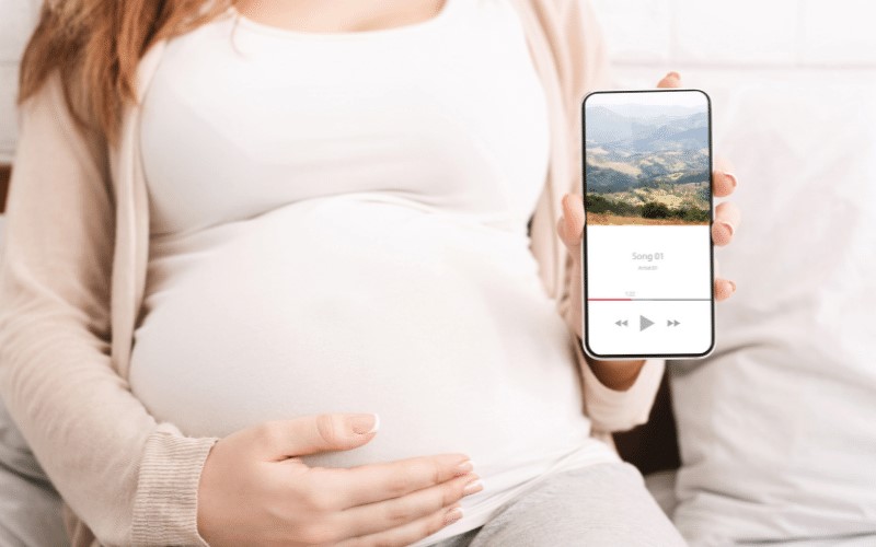 Ngày xưa có cần cho thai nhi nghe nhạc đâu?